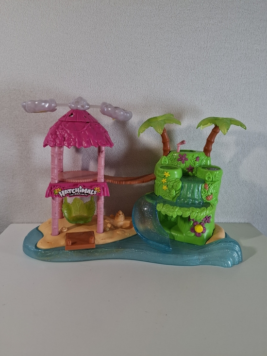 Hatchimals Other - Hatchimals Tropical Playset - Pink & Green Island Adventure